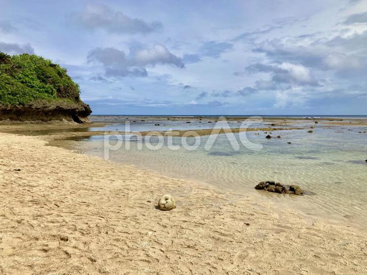 石垣島のビーチ　沖縄の海 海,砂浜,ビーチの写真素材