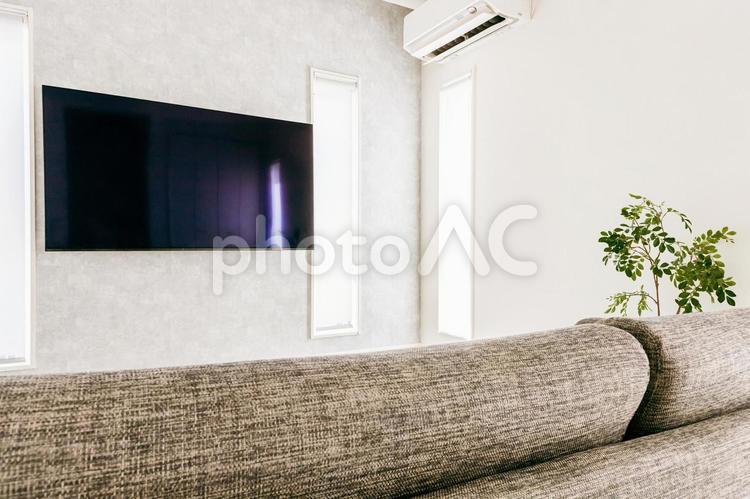 新築のリビングのインテリア（テレビ） テレビ,壁掛け,壁掛けテレビの写真素材