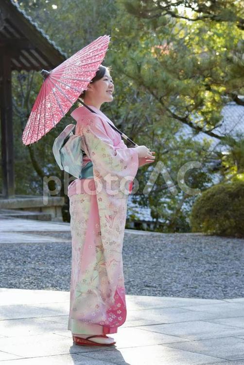 振袖ロケーション撮影 成人式,振袖,20歳の写真素材