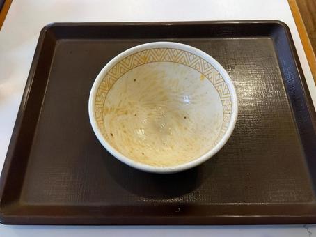 食べ終わった食器22 食べ終わった食器22 食器,丼,器の写真素材