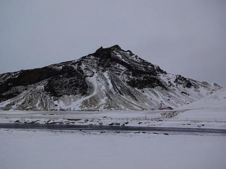 アイスランドの台地と山 アイスランド,海外,雪原の写真素材