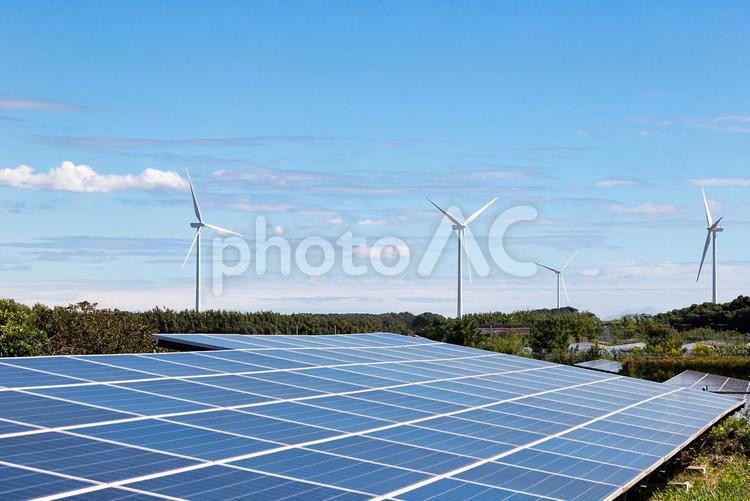 再生可能エネルギー 風力発電,風車,太陽光発電の写真素材