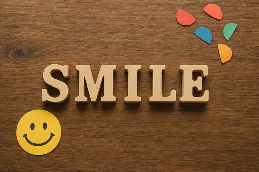 木のブロック文字_SMILE 木のブロック文字_SMILEの写真