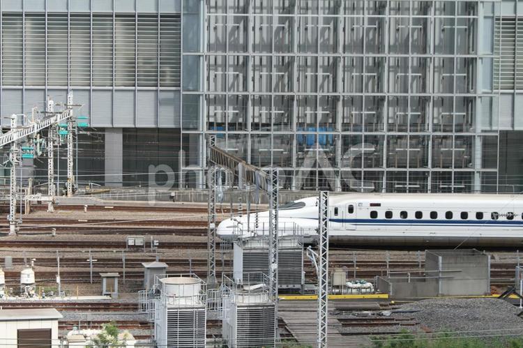 新幹線東京に戻る 新幹線,東京駅,始発の写真素材