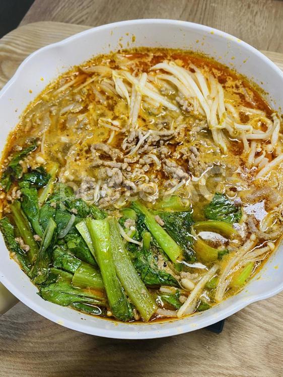 ひき肉と野菜たっぷり坦々鍋 坦々鍋,辛い,美味しいの写真素材