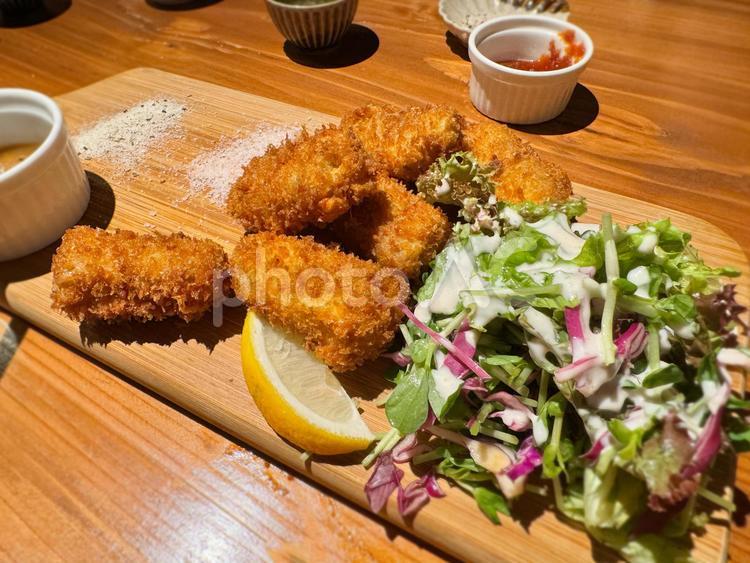 居酒屋のひとくち豚カツ トンカツ,カツ,フライの写真素材