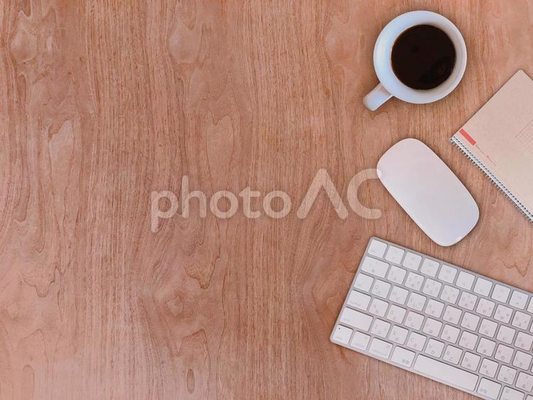 デスクワークのイメージ キーボード,パソコン,pcの写真素材