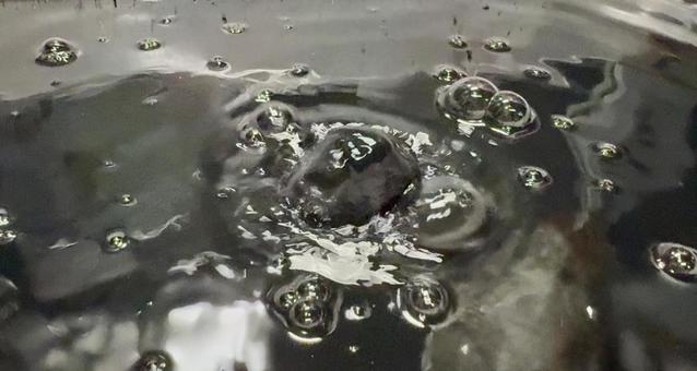 ブクブク 水,ポコン,ボコンの写真素材