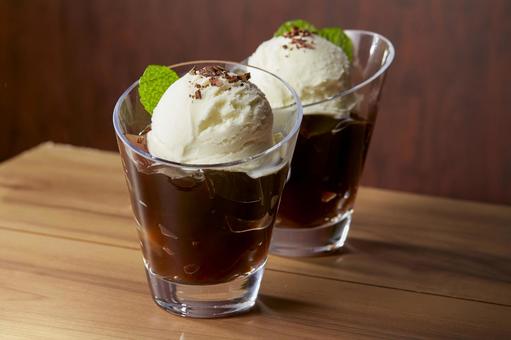 コーヒーゼリー バニラアイス添え コーヒーゼリー バニラアイス添えの写真