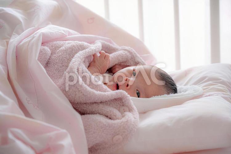 ふんわりした赤ちゃん(その４９) 赤ちゃん,家族,日本人の写真素材