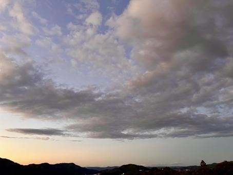 【風景写真】夏の夕空 【風景写真】夏の夕空 夏空,夕空,空の写真素材
