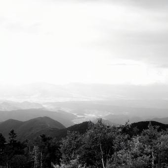長野県-道の駅美ヶ原高原からの風景-白黒 長野県-道の駅美ヶ原高原からの風景-白黒 道の駅,美ヶ原,高原の写真素材
