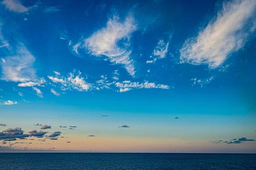 日本海　フェリーからの風景の写真