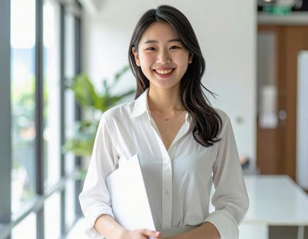 働く女性のポートレート 働く女性のポートレートの写真