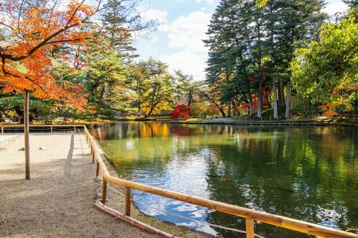秋の有備館⑵ 有備館,秋,紅葉の写真素材