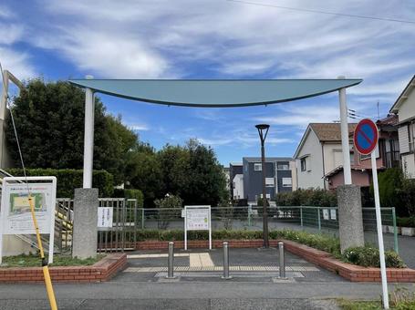 災害時に水をふりかけるゲートシャワー ゲートシャワー,防災設備,災害対策の写真素材