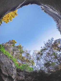 堂ヶ島マリン 遊覧船から天窓洞を見上げる 天窓洞,堂ヶ島,名所の写真素材