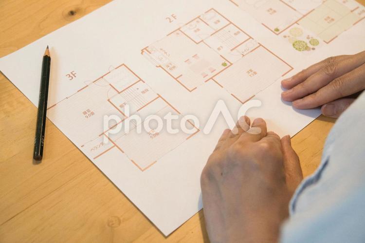 新築注文住宅の間取図を作成中 設計図,間取り図,計画の写真素材