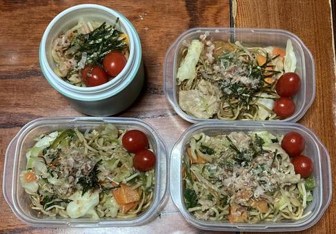 Photo, fried noodles, noodles, vegetables, 