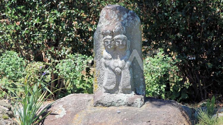 夏の安曇野市　水色の時道祖神 水色の時道祖神,夏,観光地の写真素材