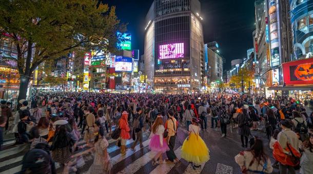 渋谷 ハロウィンを楽しむ若者達 渋谷 ハロウィンを楽しむ若者達の写真