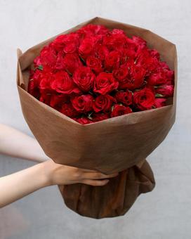 100本の薔薇の花束 100本の薔薇の花束 バラ,花束,赤いバラの写真素材