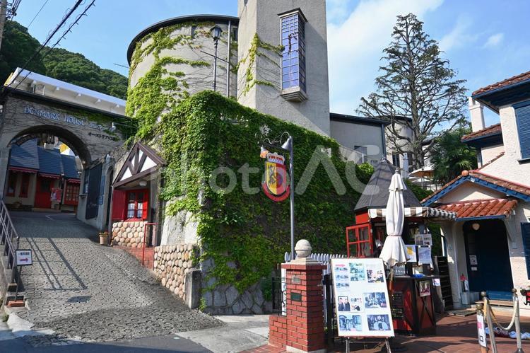 神戸市北野異人館街 デンマーク館前の坂道 北野異人館街,神戸市,デンマーク館の写真素材