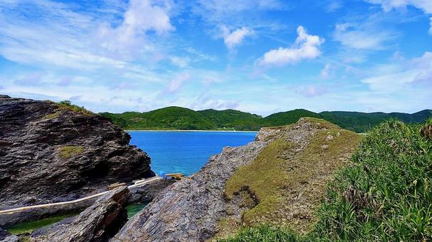 沖縄県慶良間諸島嘉比島の風景 沖縄県慶良間諸島嘉比島の風景 嘉比島,海,植物の写真素材