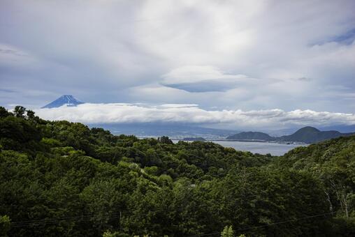 初夏の沼津市西浦地区からみた富士山 富士山,沼津,西浦の写真素材