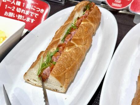 バイキング　一口サイズのバインミー 一口サイズ,バインミー,パンの写真素材