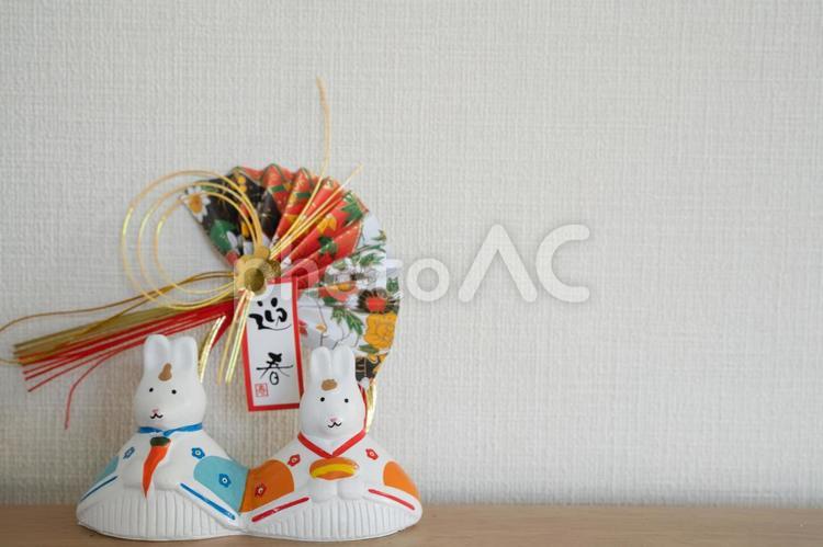 正月　兎年の文字入れ背景素材 兎年,正月,年賀状の写真素材