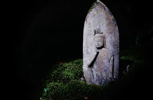 仏像 神社,仏像,緑の写真素材