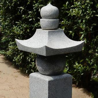 【風景写真】五輪塔 【風景写真】五輪塔 五輪塔,石塔,仏教の写真素材