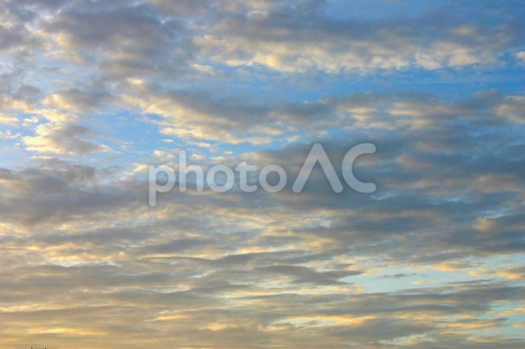 朝焼けの青空 青空,晴天,晴れの写真素材