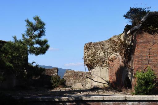 友が島の砲台跡 友が島の砲台跡の写真