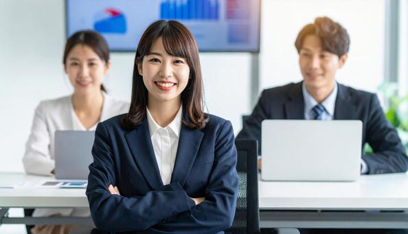 ビジネスセッションを行うビジネスパーソンの写真