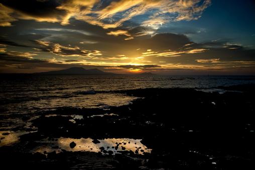 <Goto scenery> Summer dawn seascape, JPG