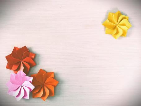 折り紙フレーム(立体的なダリアの花)16 折り紙フレーム(立体的なダリアの花)16 折り紙,花,ダリアの写真素材