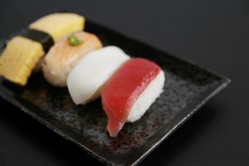 寿司の盛り合わせ 寿司,握り寿司,マグロの写真素材