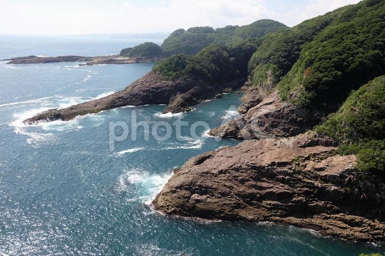 宮崎の崖と海 石,ナチュラル,晴天の写真素材