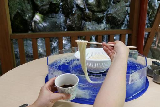 そうめん流し 調音の滝公園 そうめん流し 調音の滝公園 調音の滝公園,そうめん流し,滝スポットの写真素材