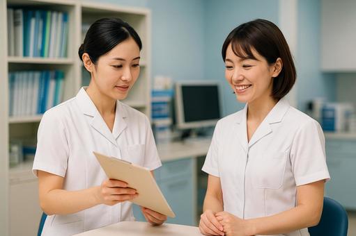 協力する看護師 協力する看護師の写真