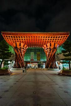 【石川】夜の金沢駅 【石川】夜の金沢駅 石川,金沢,街並みの写真素材