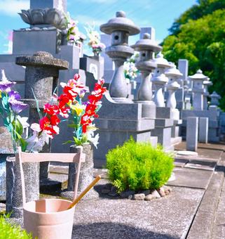 お墓参り お墓参り お墓参り,お墓掃除,お盆の写真素材
