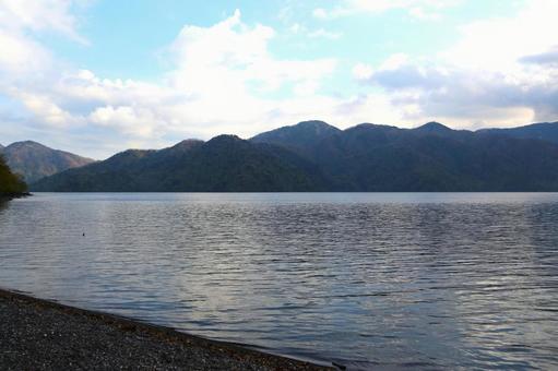 中禅寺湖風景2(栃木県日光市にて) 中禅寺湖風景2(栃木県日光市にて) 中禅寺湖,奥日光,日光国立公園の写真素材
