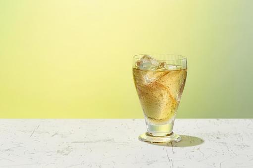 キンキンに冷えた麦茶 キンキンに冷えた麦茶の写真
