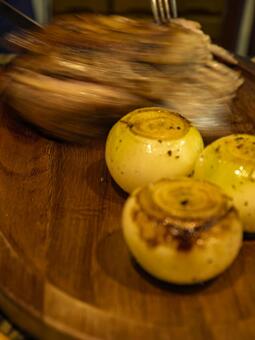 切り分けの瞬間が伝わるロースト肉 ロースト,肉料理,切り分けの写真素材