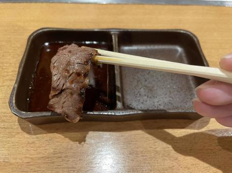 宇都宮 焼肉を食べているところ 宇都宮 焼肉を食べているところ 宇都宮,カルビ,焼肉の写真素材