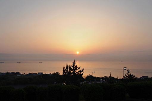 大阪湾の朝焼け 大阪湾の朝焼けの写真