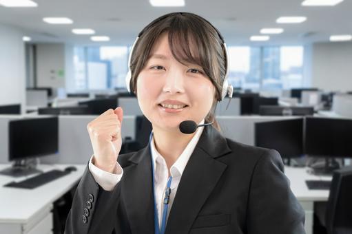 笑顔のオペレーター 女性,ヘッドセット,オペレーターの写真素材